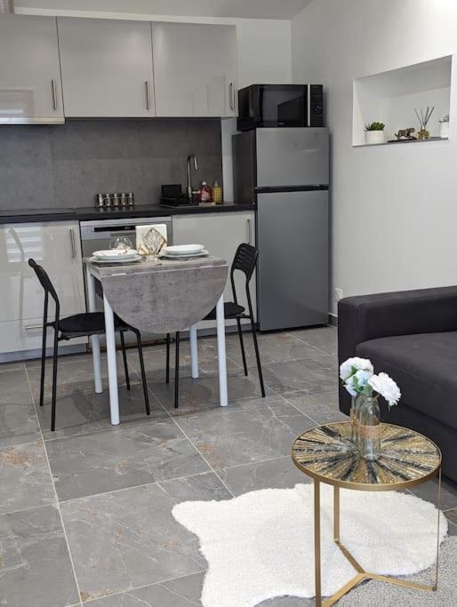 La Cachette De Holiday home *